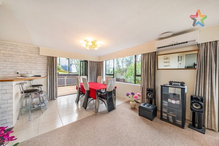 Photo of property in 179 Miromiro Road, Normandale, Lower Hutt, 5010