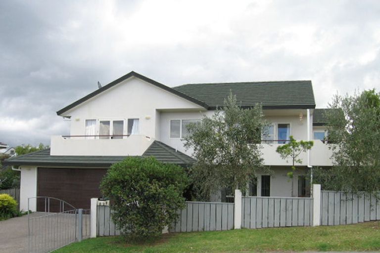 Photo of property in 1/6 Horizon Way, West Harbour, Auckland, 0618