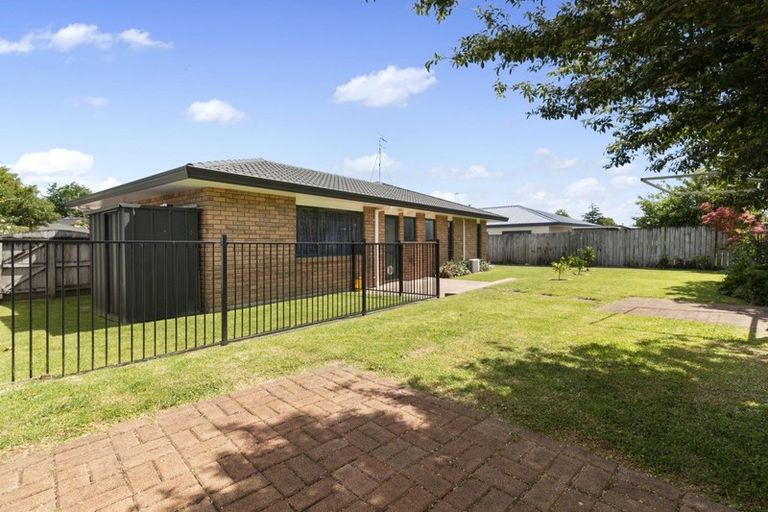 Photo of property in 17 Grosvenor Place, Katikati, 3129