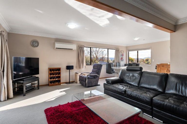 Photo of property in 66 Kinmont Crescent, Kinmont Park, Mosgiel, 9024