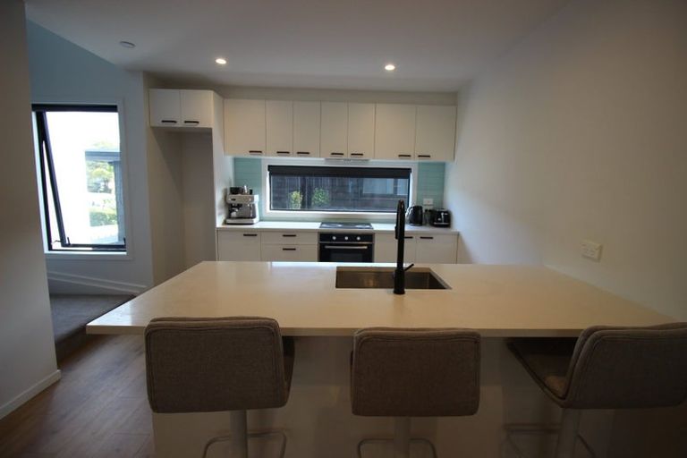 Photo of property in 1c Stott Avenue, Birkdale, Auckland, 0626