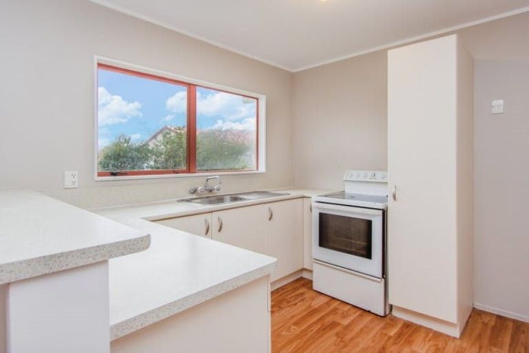 Photo of property in 95a Pohutukawa Drive, Owhata, Rotorua, 3010