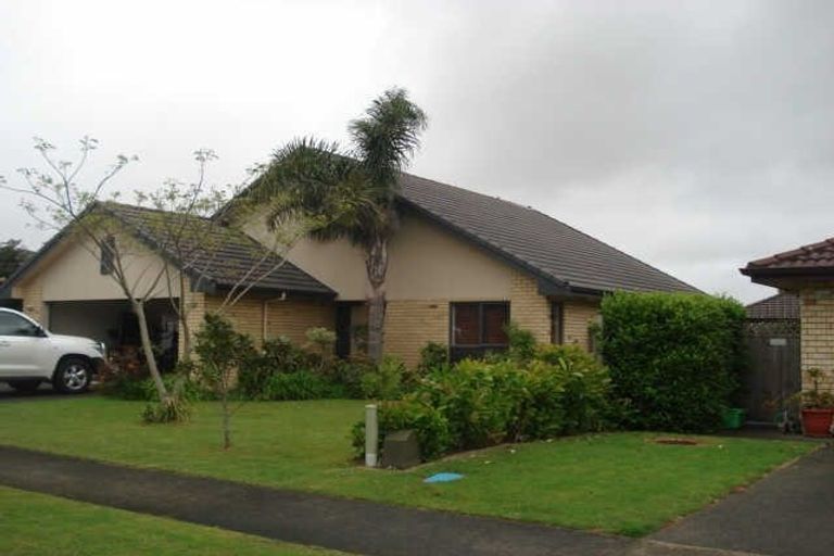 Photo of property in 13 Blackwood Drive, Wattle Downs, Auckland, 2103
