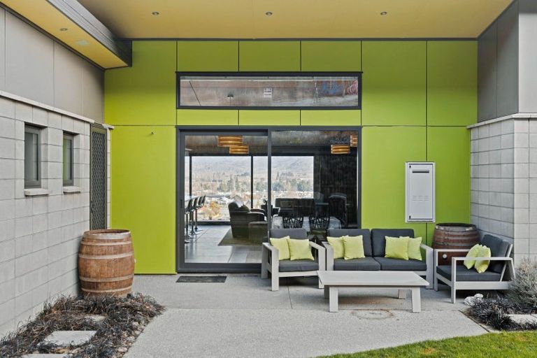 Photo of property in 36 Shields Street, Clyde, 9330