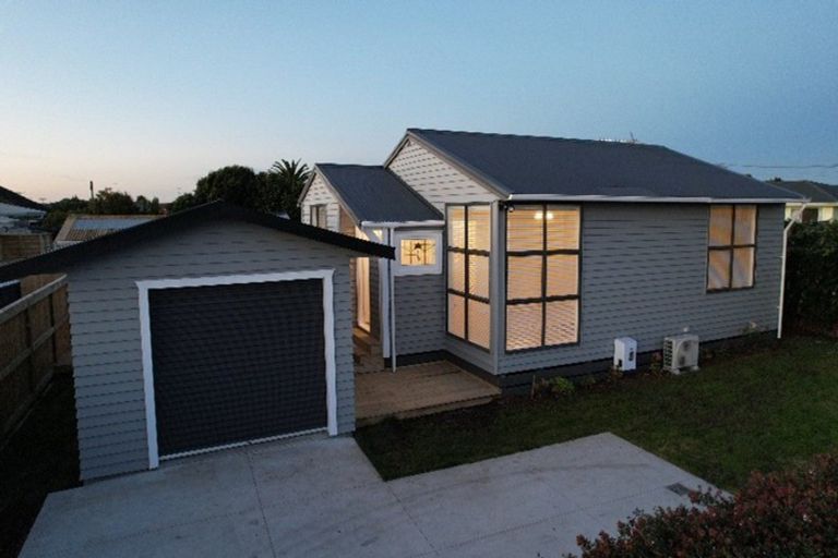 Photo of property in 34 Pacey Avenue, Hawera, 4610