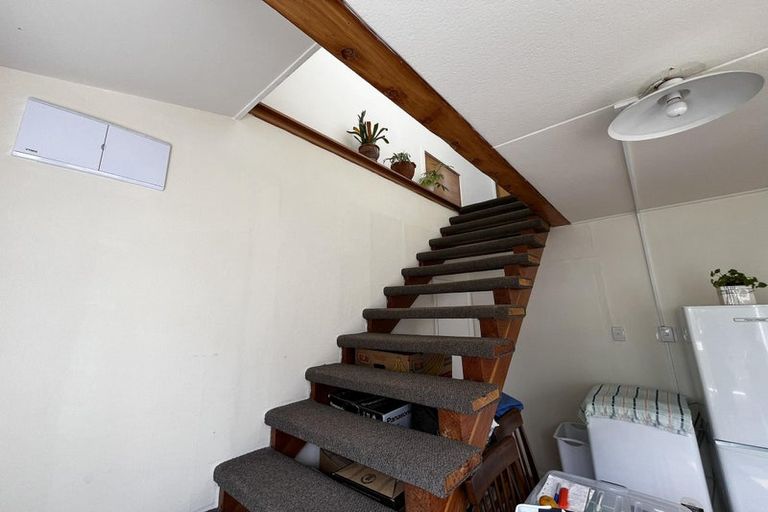 Photo of property in 17 Camperdown Road, Miramar, Wellington, 6022