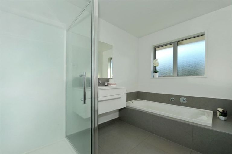 Photo of property in 18 Mariposa Crescent, Aidanfield, Christchurch, 8025