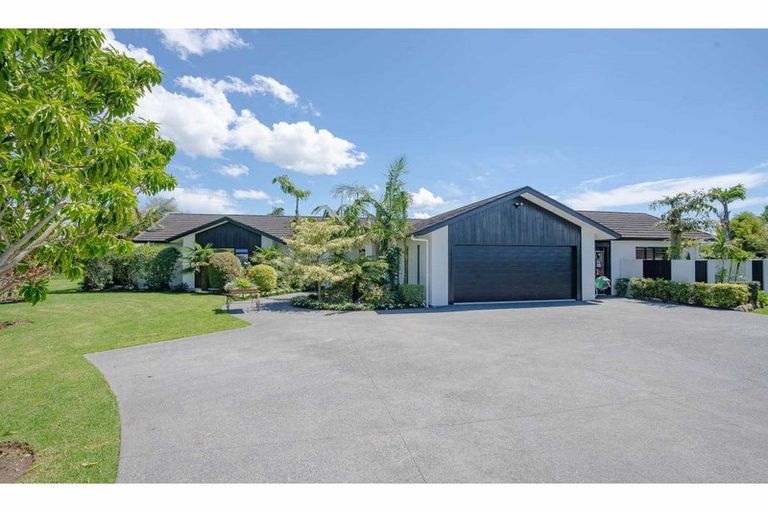 Photo of property in 10 Cochrane Drive, Kerikeri, 0230