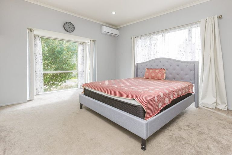 Photo of property in 31 Hakawai Avenue, Takanini, 2112