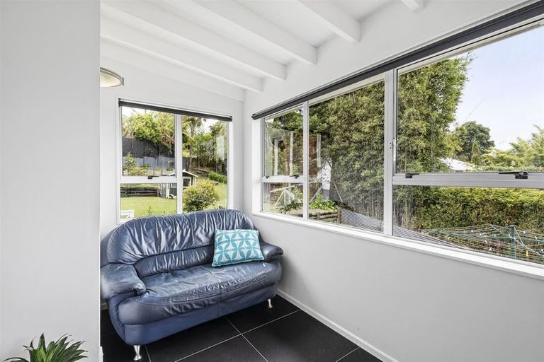 Photo of property in 20 Hamilton Place, Glenfield, Auckland, 0629