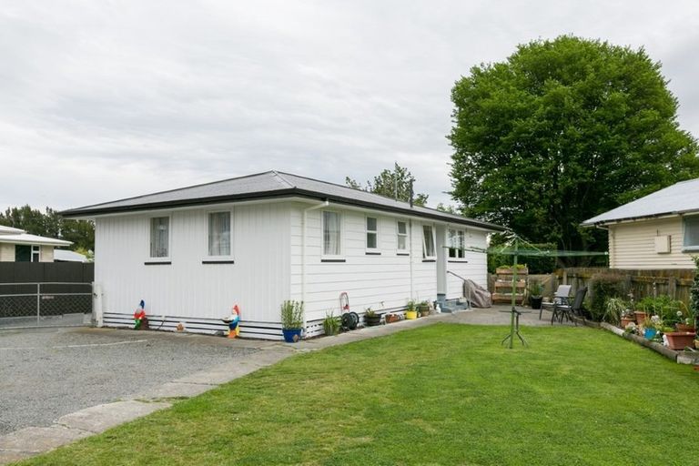 Photo of property in 13 Upham Street, Havelock North, 4130