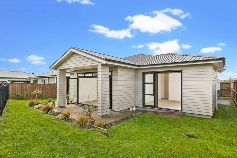 Photo of property in 24 Ara Kakara Avenue, Huapai, Kumeu, 0810