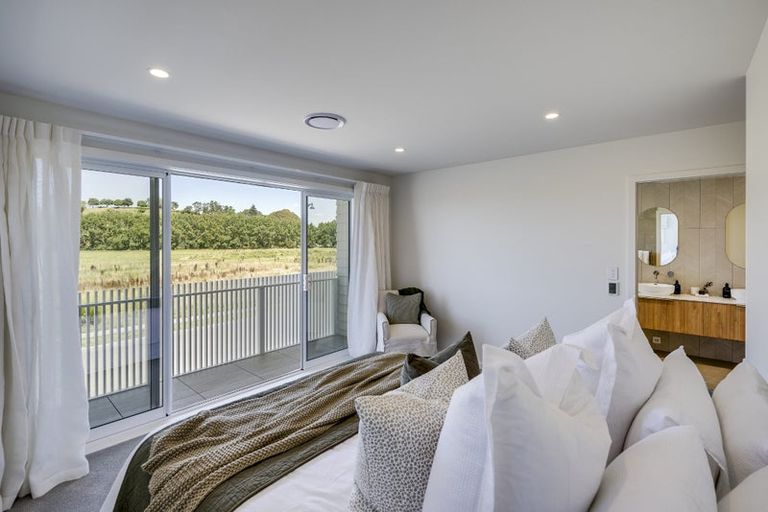 Photo of property in 38a Aspiring Drive, Poraiti, Napier, 4112