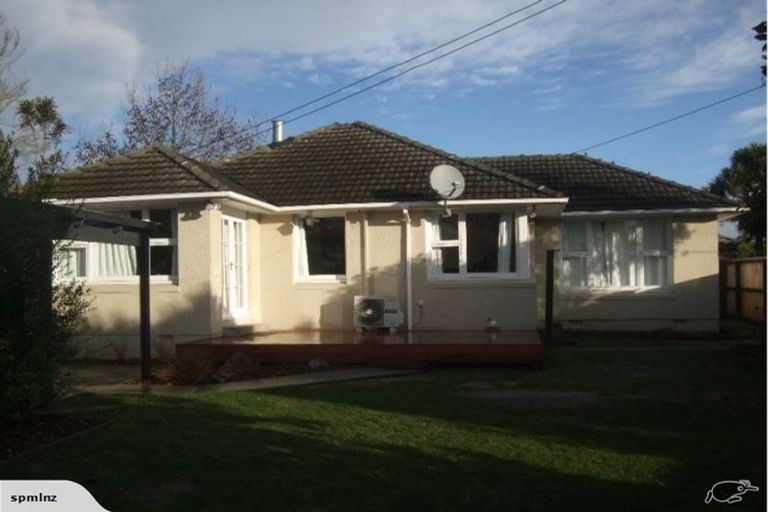 Photo of property in 1/11 Mclellan Place, Ilam, Christchurch, 8041