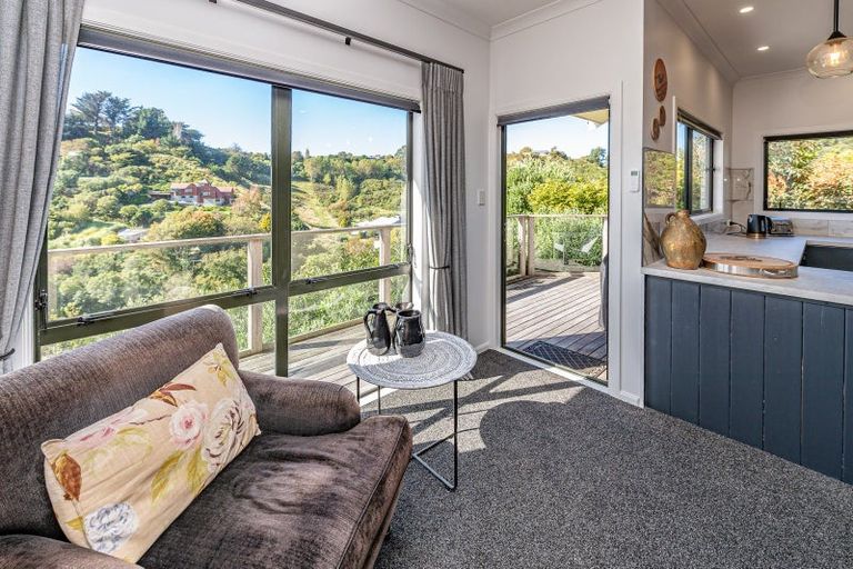 Photo of property in 1 Shakespeare Road, Bastia Hill, Whanganui, 4500