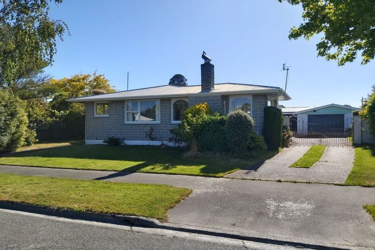 Photo of property in 3 Freebairn Street, Redwood, Christchurch, 8051