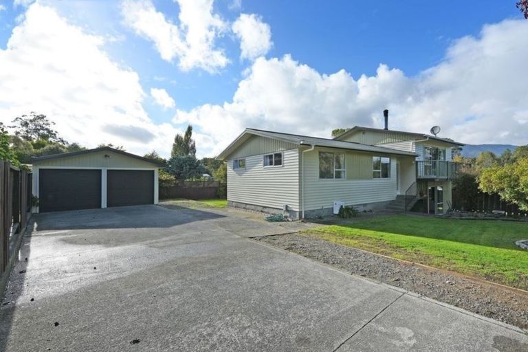 Photo of property in 8 Dawn Grove, Brown Owl, Upper Hutt, 5018