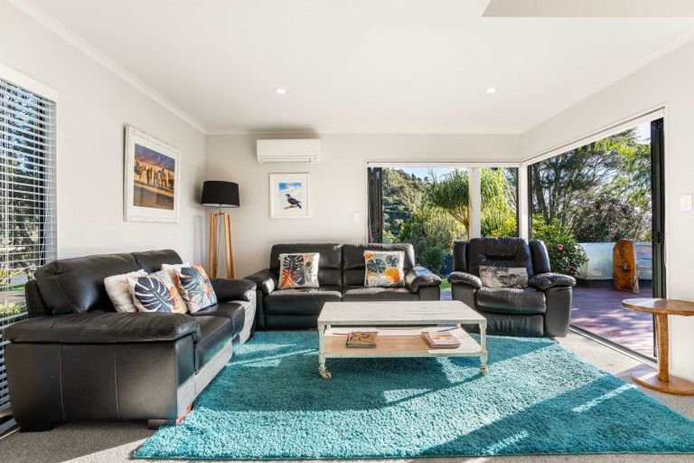 Photo of property in 27 Herbert Drive, Whangamata, 3620
