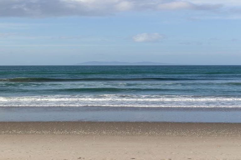 Photo of property in 112 Broadway Road, Waihi Beach, 3611