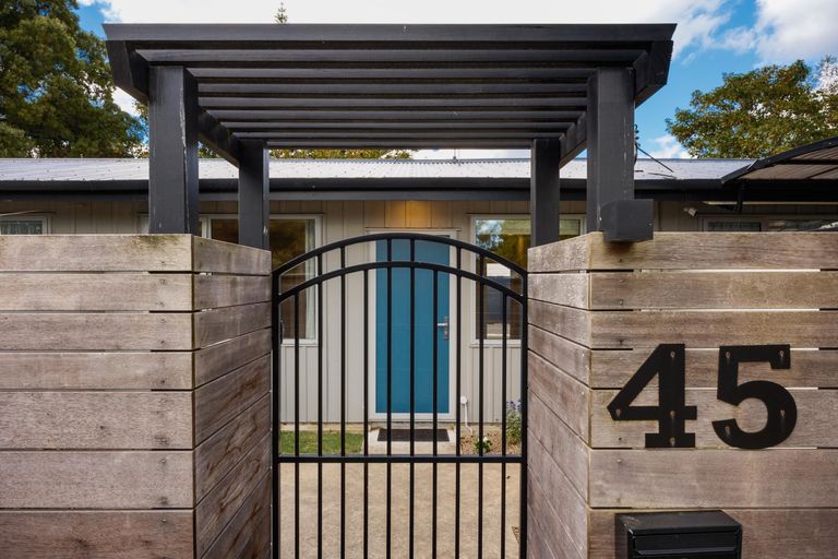 Photo of property in 45 Hereford Street, West End, Palmerston North, 4410