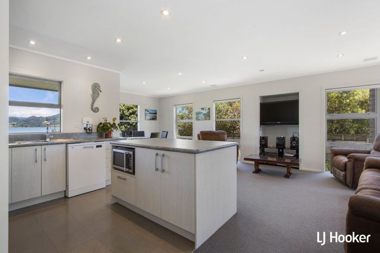 Photo of property in 33a Waione Avenue, Athenree, Katikati, 3177