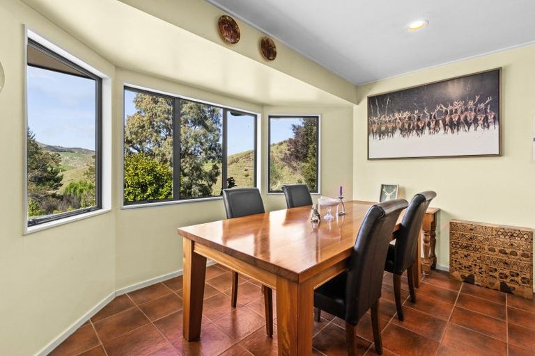 Photo of property in 222 Mackenzie Road, Kahuranaki, Havelock North, 4295