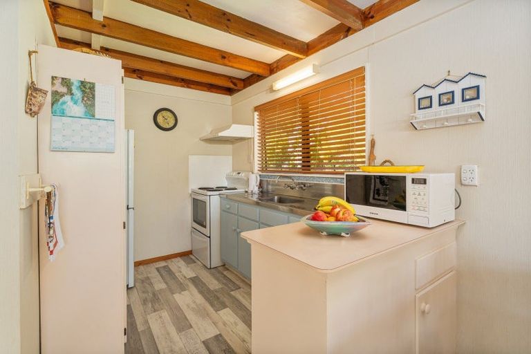 Photo of property in 60 Gallagher Drive, Tairua, 3508