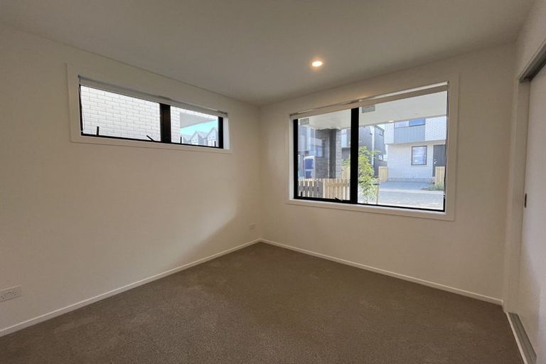Photo of property in 7/23 Makomako Drive, Orewa, 0931