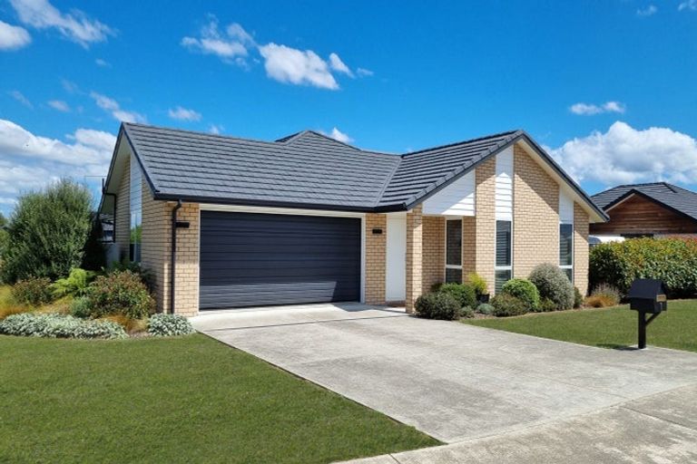Photo of property in 1 Fantail Avenue, Carterton, 5713