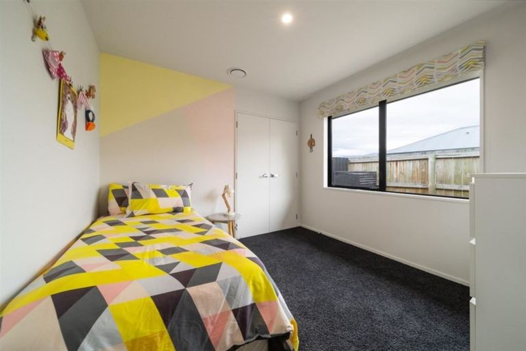 Photo of property in 8 Quinnat Street, Albert Town, Wanaka, 9305