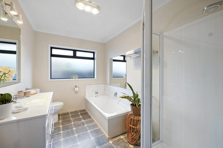 Photo of property in 47b Barrett Road, Whalers Gate, New Plymouth, 4310
