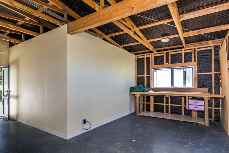 Photo of property in 106 Tamatea Road, Taupo, 3330