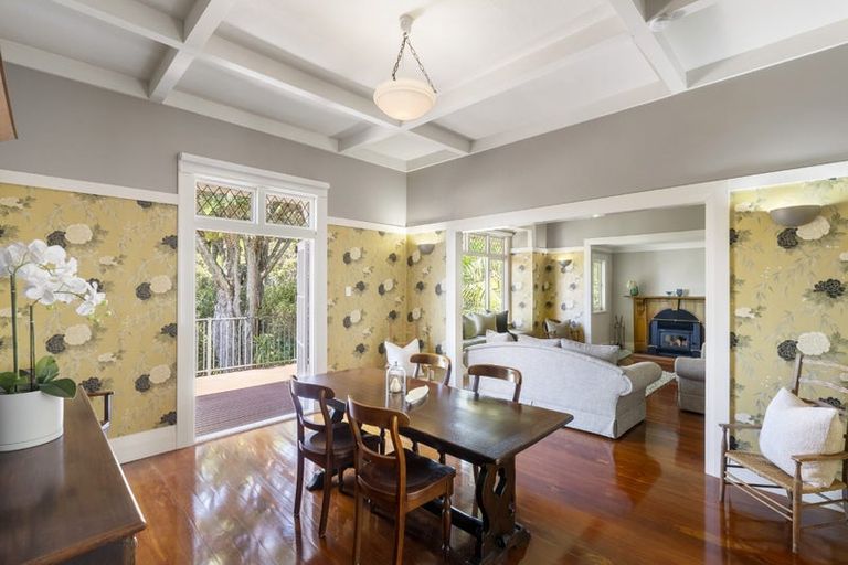 Photo of property in 19 Maritime Terrace, Birkenhead, Auckland, 0626