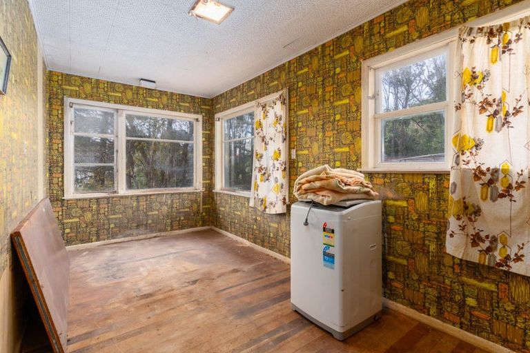 Photo of property in 10 Berkshire Grove, Cannons Creek, Porirua, 5024