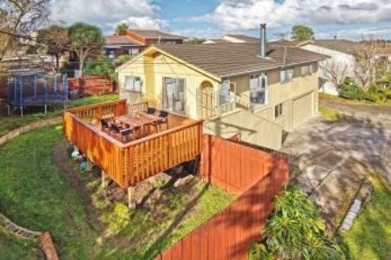 Photo of property in 1/61a Target Road, Totara Vale, Auckland, 0629