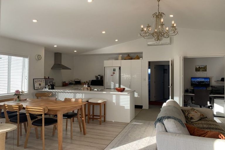 Photo of property in 62b Puketapu Road, Taradale, Napier, 4112