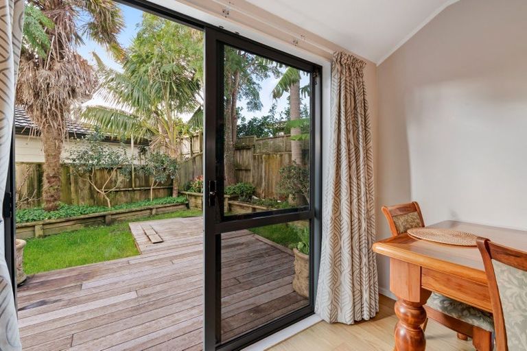 Photo of property in 23 Jelas Road, Red Beach, 0932