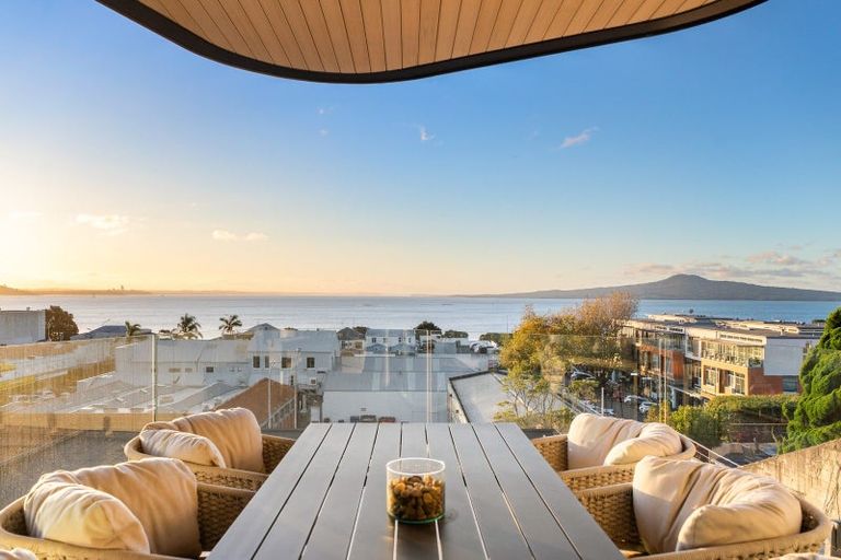 Photo of property in 2/20 Devore Street, Saint Heliers, Auckland, 1071