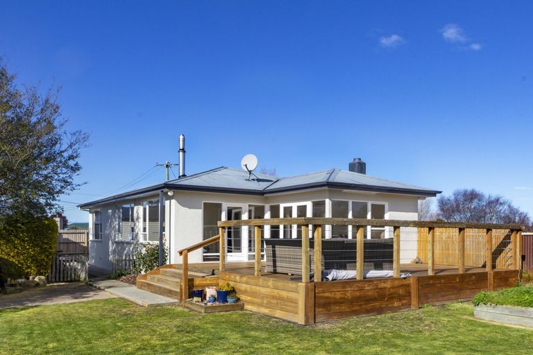 Photo of property in 76 Awamoa Road, Holmes Hill, Oamaru, 9401