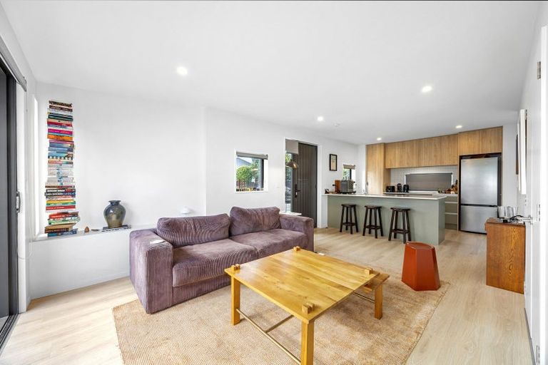 Photo of property in 1/19 Courtenay Street, St Albans, Christchurch, 8014