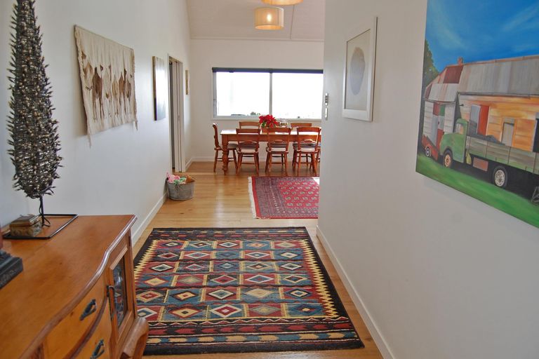 Photo of property in 30 Rangiora Road, Kaiwaka, 0573