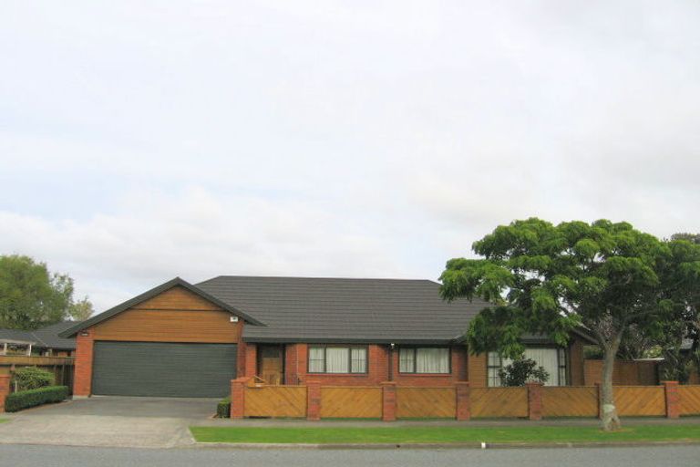 Photo of property in 2/27 Mills Street, Boulcott, Lower Hutt, 5010