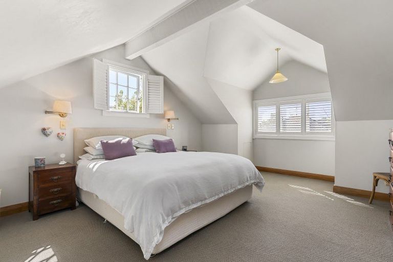 Photo of property in 42 Norwood Road, Bayswater, Auckland, 0622