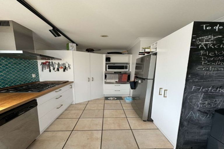 Photo of property in 64 Aston Drive, Waimairi Beach, Christchurch, 8083