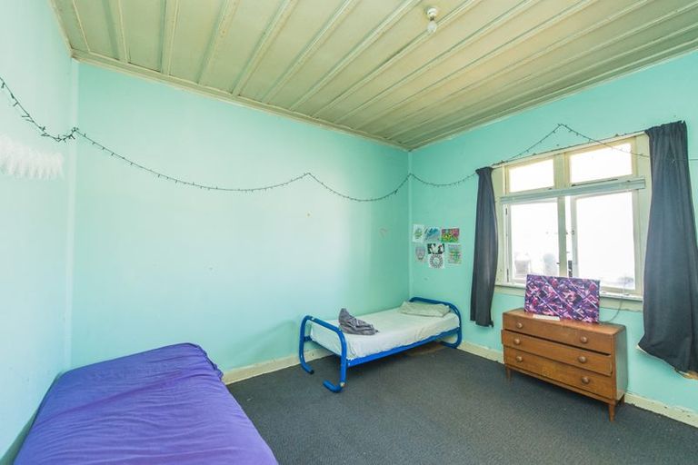 Photo of property in 39 Cornfoot Street, Castlecliff, Whanganui, 4501
