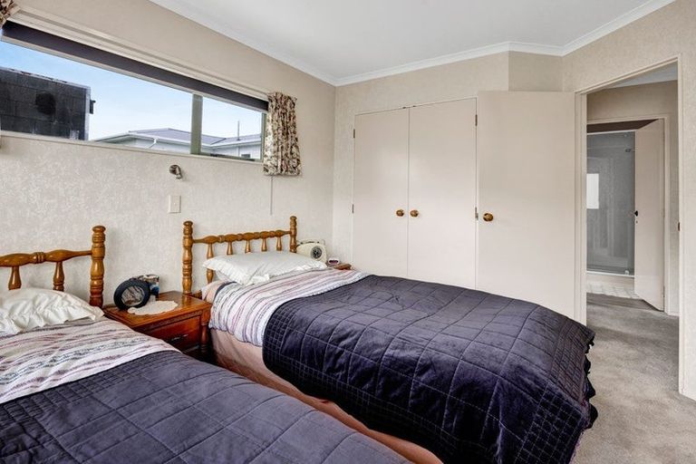 Photo of property in 2/219 Mangorei Road, Merrilands, New Plymouth, 4312