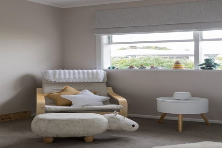 Photo of property in 42b Sherwood Avenue, Te Atatu South, Auckland, 0610