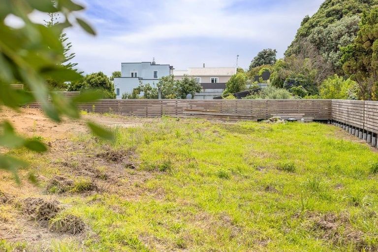 Photo of property in 85a Seaview Road, Paraparaumu Beach, Paraparaumu, 5032