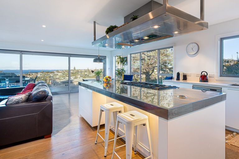 Photo of property in 1/4 Theodora Place, Mairangi Bay, Auckland, 0630