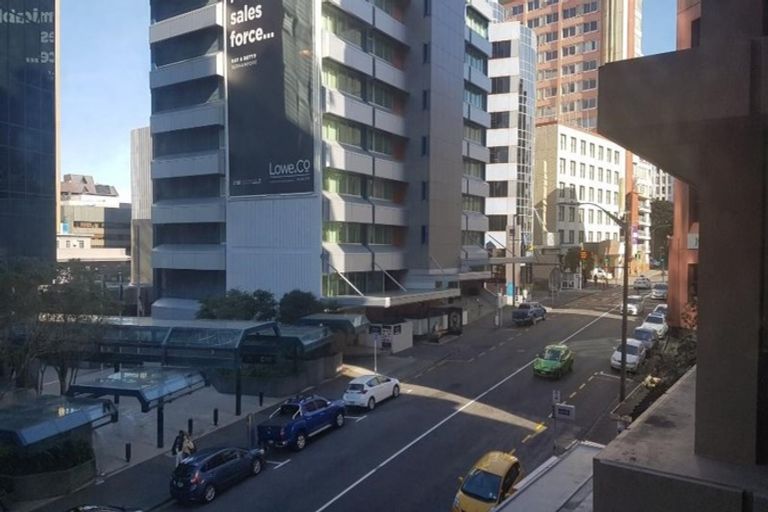 Photo of property in Terrace Garden Apartments, 2h/120 The Terrace, Wellington Central, Wellington, 6011